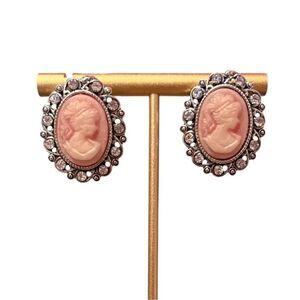 🔥5/$50🔥 Pink Cameo Rhinestone Silver Stud Earrings